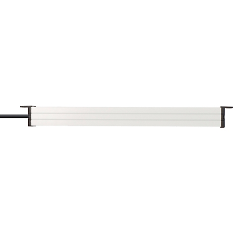 Ein weißes Rollo mit schwarzem Gestänge.