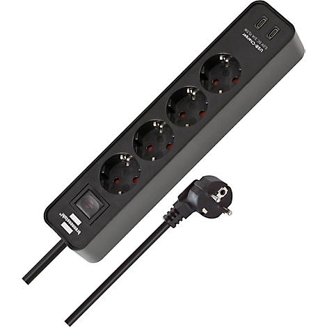 Zwart stekkerblok met vier stopcontacten, twee USB-poorten en een aan/uit-schakelaar, daarnaast een stekker met kabel.