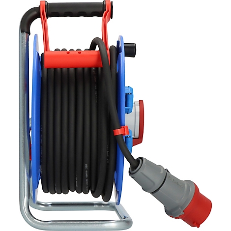 Logo de Cable Pilot : croix noire, lettrage rouge, en dessous 'Pilot' avec symbole de clé.