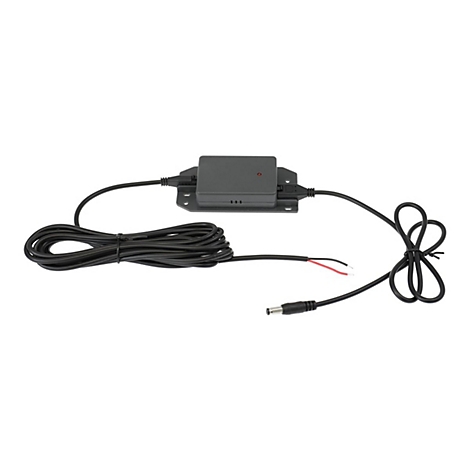 Schwarzes Steuergerät mit zwei Kabeln, einem DC-Stecker und offenen Litzen vor weißem Hintergrund.
