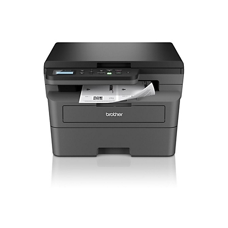 Ein grauer Brother-Multifunktionsdrucker druckt ein Blatt Papier. Der Drucker steht auf einem weißen Hintergrund.