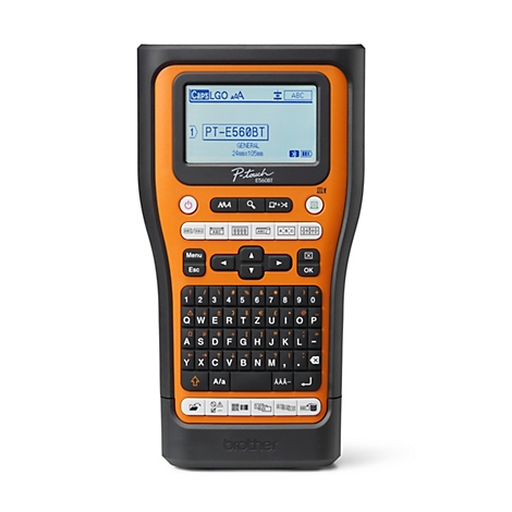 Etikettendrucker in Orange und Schwarz. Mit Bildschirm, Tastatur und Beschriftung "P-touch E560BT".
