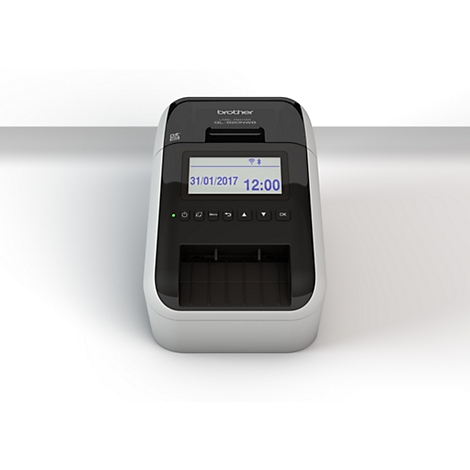 Brother labelprinter, zwart-wit. Display: 31/01/2017, 12:00.