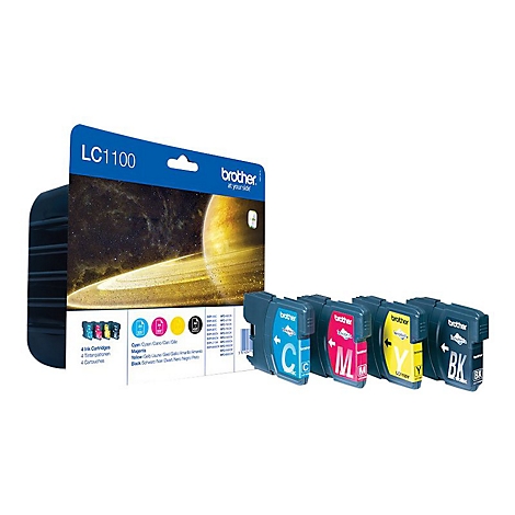 Ensemble de cartouches d'encre Brother LC1100. Cartouches d'encre noires, jaunes, magenta et cyan à côté de l'emballage avec les informations sur le produit.