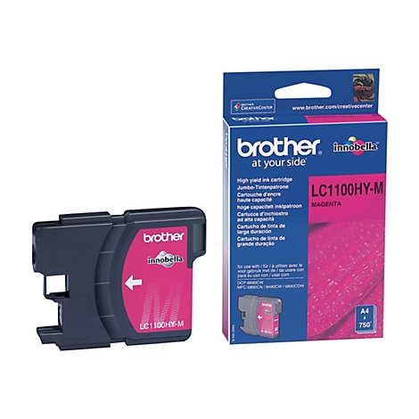 Eine magenta Tintenpatrone und die Verpackung von Brother. Auf der Patrone steht "brother innobella LC1100HY-M". Die Verpackung zeigt auch Informationen.