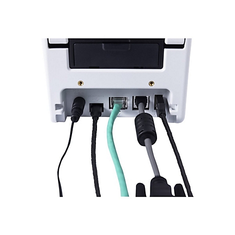 Nahaufnahme der Rückseite eines weißen elektronischen Geräts mit mehreren eingesteckten Kabeln.