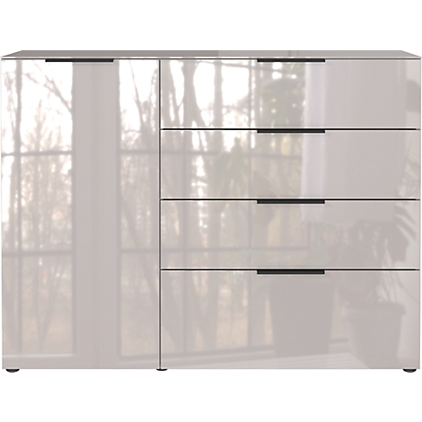 Une commode brillante et claire avec deux portes et trois tiroirs, réfléchissant la lumière du jour.
