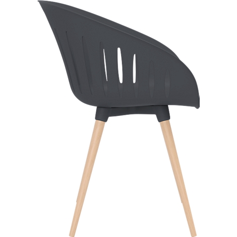 Donkergrijze stoel met houten poten en gebogen rugleuning met spleten.