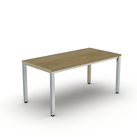 Une table rectangulaire avec un dessus en bois clair et des pieds argentés, sur fond blanc.