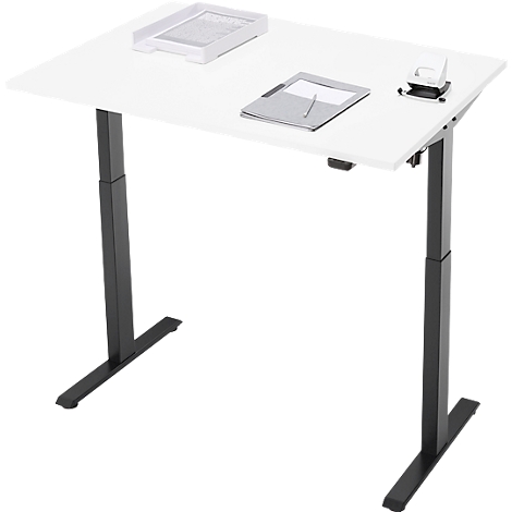 Wit, in hoogte verstelbaar bureau met zwart frame. Papieren lade, notitieblok en perforator op het tafelblad.