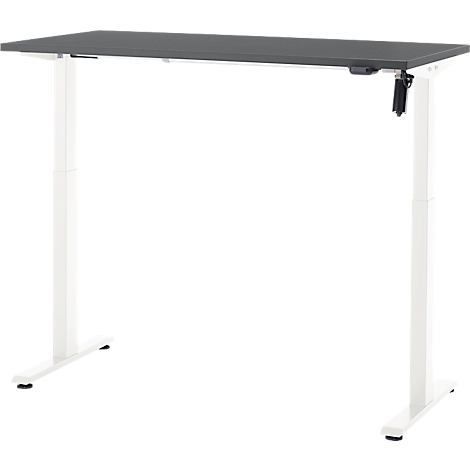 Een in hoogte verstelbaar bureau, grijs tafelblad, witte poten.