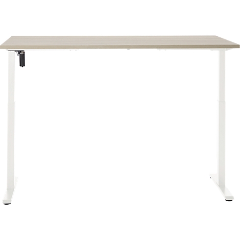 In hoogte verstelbaar bureau met een licht houten blad en witte poten, geïsoleerd op een witte achtergrond.