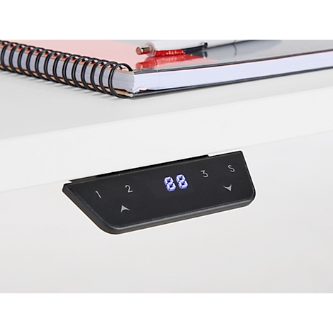 Close-up van het bedieningspaneel van een bureau met led-display en knoppen.