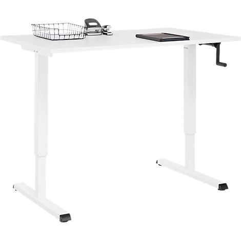 Bureau blanc réglable en hauteur avec accessoires, tels qu'une perforatrice et une tablette.