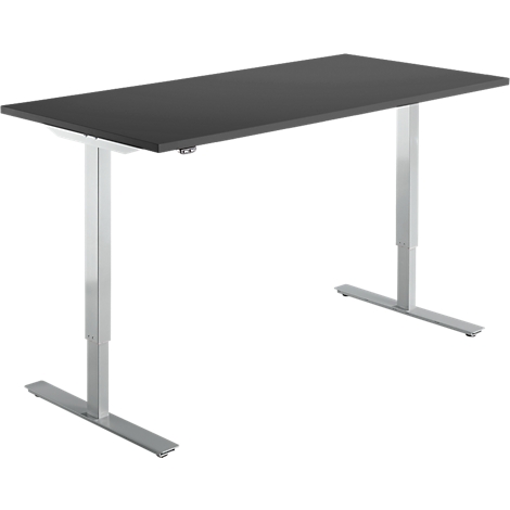 In hoogte verstelbaar bureau met zwart tafelblad en zilveren poten. Het product wordt getoond tegen een witte achtergrond.