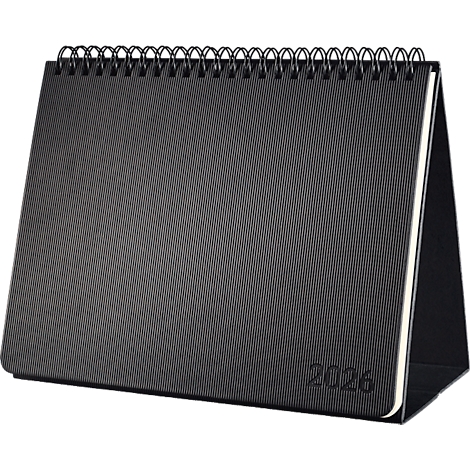 Zwarte bureaukalender met spiraalbinding en het jaar 2026 op een tafel.