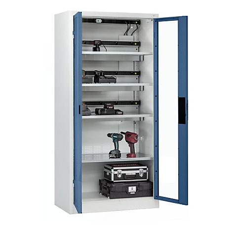 C+P Akkuladeschrank Acurado, abschließbar, mit Lüftung + Inneneinrichtung, B 930 x T 500 x H 1950 mm, Stahl, fernblau RAL 5023/lichtgrau RAL 7035