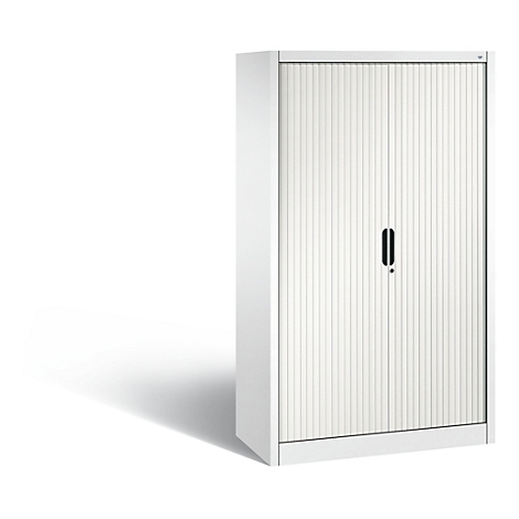 Witte archiefkast met geribbelde deuren, zwarte handgreep en slot. Lichtgrijze achtergrond.