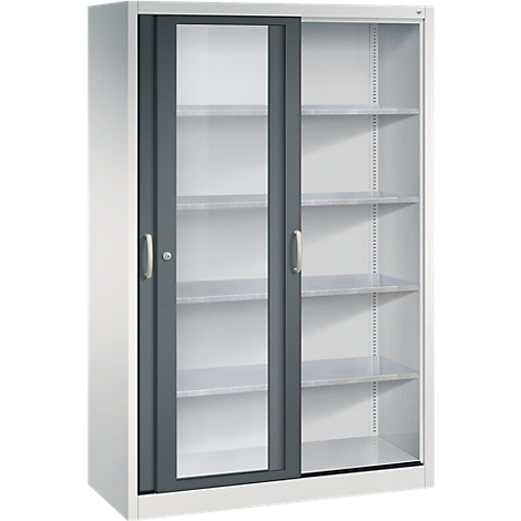 Büroschrank mit weißem Korpus, zwei Schiebetüren mit Glasfront und verstellbaren Einlegeböden.
