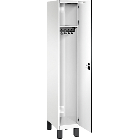 Weißer Schrank, Tür offen. Im Inneren eine Stange mit Haken, darunter ein Fach. Schwarze Füße.