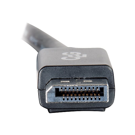 Nahaufnahme eines schwarzen DisplayPort-Kabels, Stecker im Fokus, goldene Kontakte erkennbar.