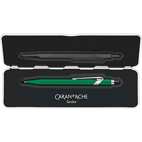 Pens in black and green cases. The brand name is under the green pen.