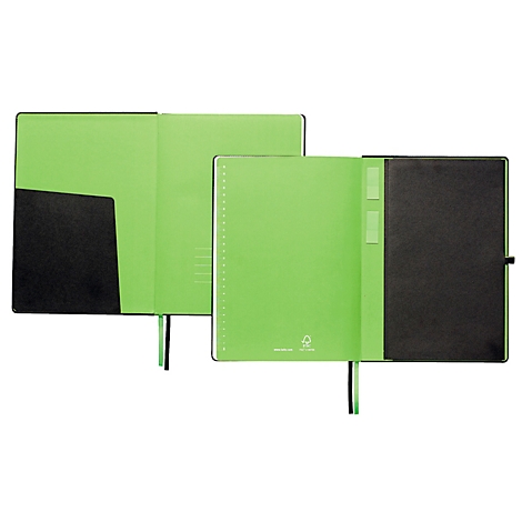 Carnet ouvert avec couverture verte, intérieur noir et marque-page.