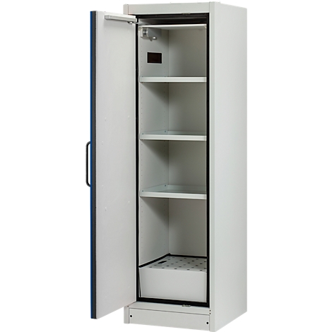 Armoire blanche avec porte ouverte, intérieur avec étagères, encadrée en noir.