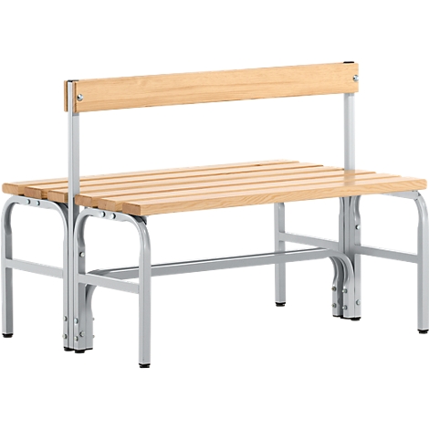 Wooden bench with backrest and metal frame. The seat and backrest consist of light wooden slats, the frame is silver-grey.