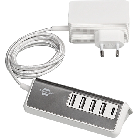 Hub USB avec adaptateur secteur. Hub gris avec 5 ports USB, connecté à un adaptateur secteur blanc via un câble gris.