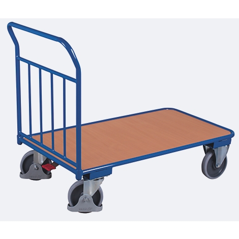 Chariot bleu avec plateau en bois, quatre roues et poignée.