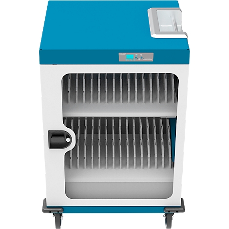 Armoire de recharge blanche et bleue avec plusieurs compartiments pour appareils. Elle a des roues et un écran.
