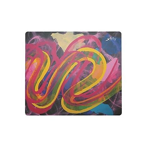 Mauspad mit abstraktem, farbenfrohem Design: geschwungene Linien in Gelb, Pink und Blau auf dunklem Hintergrund; Logo von xtrfy.