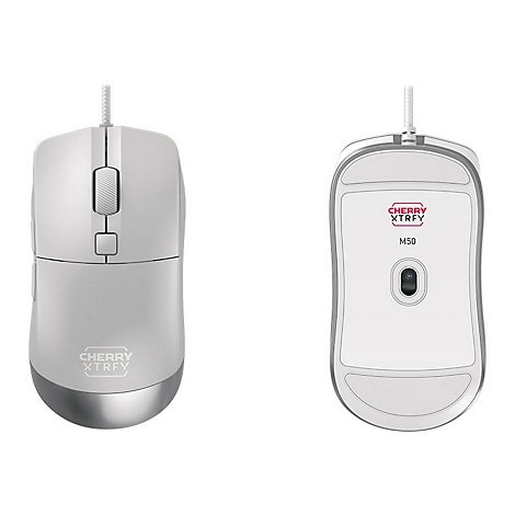 Zwei Ansichten einer weißen Gaming-Maus. Links die Oberseite mit Tasten und Scrollrad, rechts die Unterseite mit Logo und Sensor.