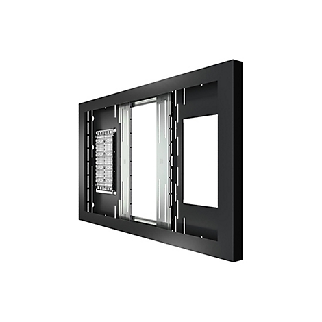 Schwarzer Metallrahmen zur Wandmontage eines Displays mit technischen Aussparungen auf hellem Grund.