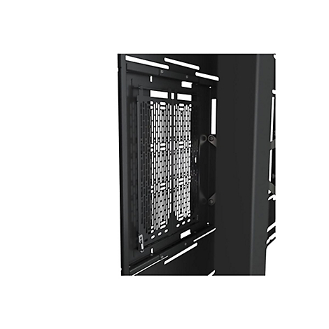 Nahaufnahme einer schwarzen Metallhalterung für Lüfter oder Radiatoren in einem PC-Gehäuse.