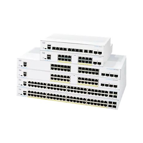 Mehrere weiße Netzwerk-Switches, gestapelt. Verschiedene Größen und viele Netzwerkanschlüsse.