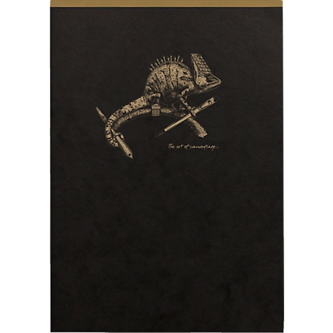 Künstlerische Darstellung eines Chamäleons auf einem Ast, goldfarben auf schwarzem Hintergrund. Text: The art of camouflaging.