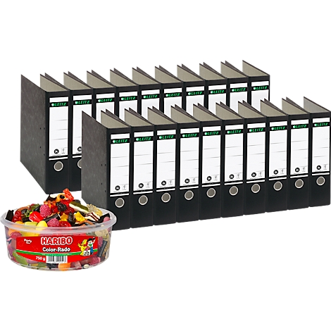 Classeurs noirs avec étiquettes blanches, à côté d'un bol de Haribo Color-Rado.