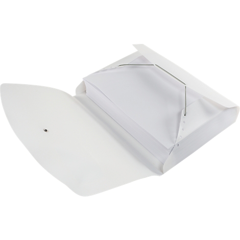 Chemise blanche ouverte, feuilles de papier à l'intérieur.