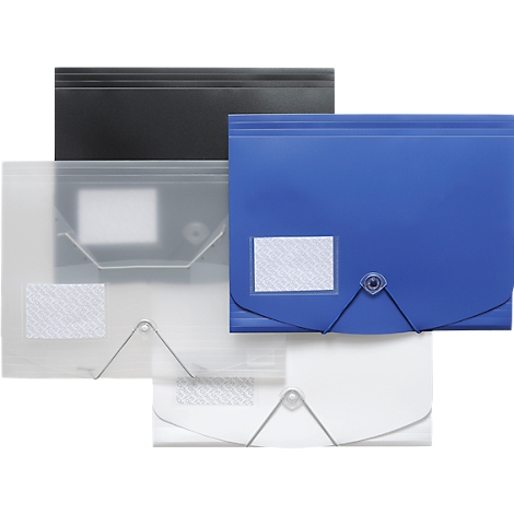 Quatre chemises de documents colorées : noir, bleu, blanc et transparent. Chaque chemise a une étiquette de nom et un élastique.