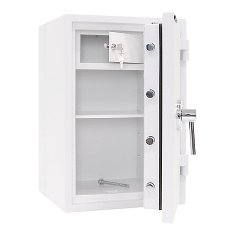 Coffre-fort blanc avec porte ouverte. Intérieur avec étagères et une clé. Une vis se trouve dans le compartiment inférieur.