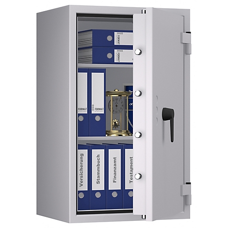 Coffre-fort gris, entrouvert. À l'intérieur, des dossiers et une horloge.