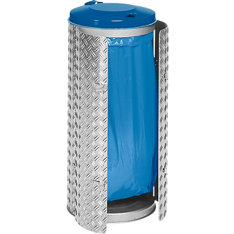 Papelera gris con tapa azul y bolsa de basura, parcialmente abierta. Los lados tienen un patrón de placa de diamante.