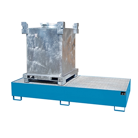 A silver IBC container stands on a blue spill containment. The tray has four blue feet. There is a white background in the background.