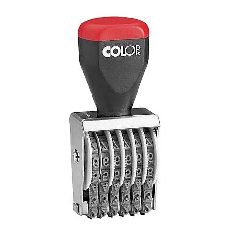 Ein Stempel mit rotem Griff und schwarzem Körper mit dem Schriftzug "COLOP". Darunter eine Reihe von Zahlenrädern.