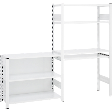 Une étagère blanche à plusieurs niveaux pouvant servir de bureau. Deux étagères sont disposées à gauche et le bureau à droite.