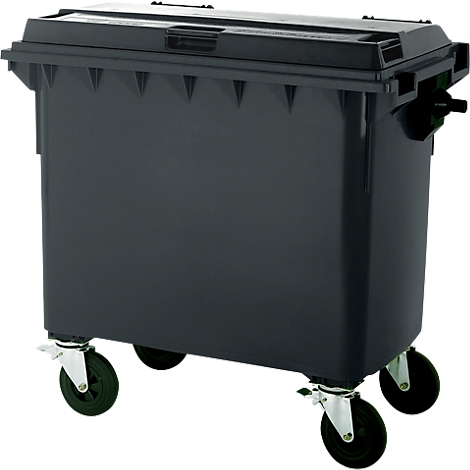 Contenedor de basura gris oscuro con tapa sobre cuatro ruedas. El contenedor está ligeramente inclinado, la tapa está cerrada.