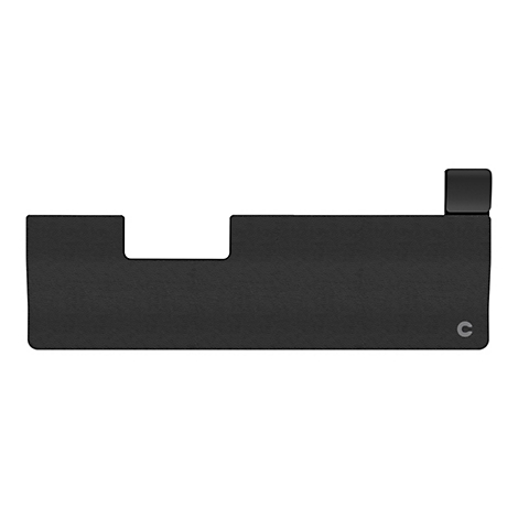 Schwarze Schreibtischunterlage aus Leder mit Ausschnitt und Clip, isoliert vor weißem Hintergrund.