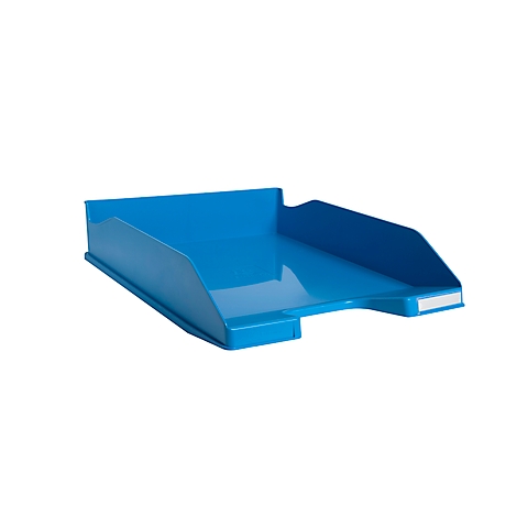 Bac à papier bleu, légèrement incliné, avec une surface lisse, pour le papier. Sur fond blanc.